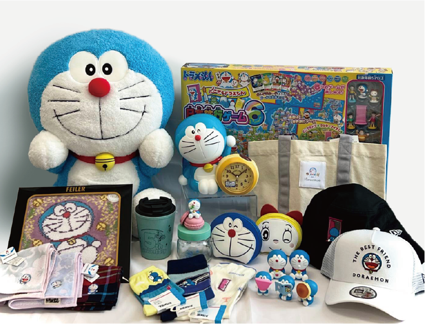 「ドラえもん」のグッズの写真
